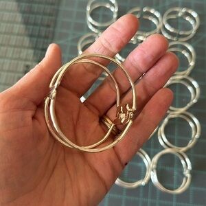 15 spring hinge bracelets for projects. Bright chrome.